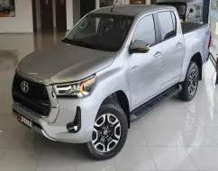 TOYOTA HILUX 2.8 D-4D TURBO DIESEL CD SRV 4X4 AUTOMÁTICO TOYOTA HILUX 2.8 D-4D TURBO DIESEL CD SRV 4X4 AUTOMÁTICO