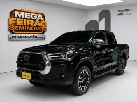 TOYOTA HILUX 2.8 D-4D TURBO DIESEL CD SRX 4X4 AUTOMÁTICO TOYOTA HILUX 2.8 D-4D TURBO DIESEL CD SRX 4X4 AUTOMÁTICO