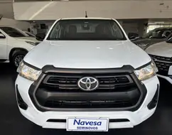 TOYOTA HILUX 2.8 D-4D TURBO DIESEL CD POWER PACK 4X4 MANUAL TOYOTA HILUX 2.8 D-4D TURBO DIESEL CD POWER PACK 4X4 MANUAL