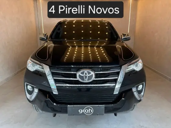 TOYOTA HILUX SW4 2.7 SRV 7 LUGARES 4X2 16V FLEX 4P AUTOMÁTICO TOYOTA HILUX SW4 2.7 SRV 7 LUGARES 4X2 16V FLEX 4P AUTOMÁTICO