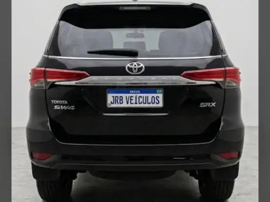 TOYOTA-HILUX SW4-2.8 SRX 4X4 16V TURBO INTERCOOLER DIESEL 4P AUTOMÁTICO TOYOTA-HILUX SW4-2017