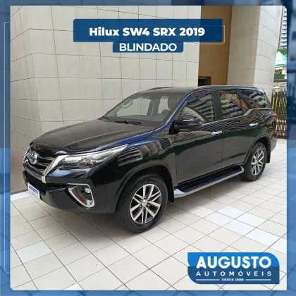TOYOTA HILUX SW4 2.8 SRX 4X4 7 LUGARES 16V TURBO INTERCOOLER DIESEL 4P AUTOMÁTICO