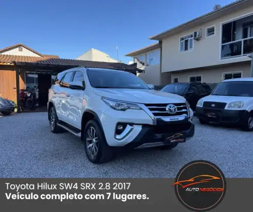 TOYOTA-HILUX SW4-2016