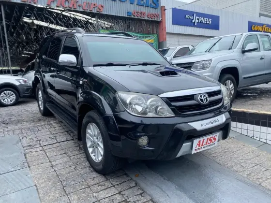 TOYOTA HILUX SW4 3.0 SRV 4X4 16V TURBO INTERCOOLER DIESEL 4P AUTOMÁTICO TOYOTA HILUX SW4 3.0 SRV 4X4 16V TURBO INTERCOOLER DIESEL 4P AUTOMÁTICO