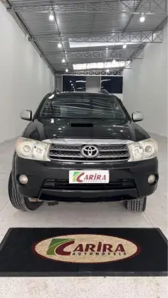 TOYOTA HILUX SW4 3.0 SRV 4X4 7 LUGARES 16V TURBO INTERCOOLER DIESEL 4P AUTOMÁTICO TOYOTA HILUX SW4 3.0 SRV 4X4 7 LUGARES 16V TURBO INTERCOOLER DIESEL 4P AUTOMÁTICO