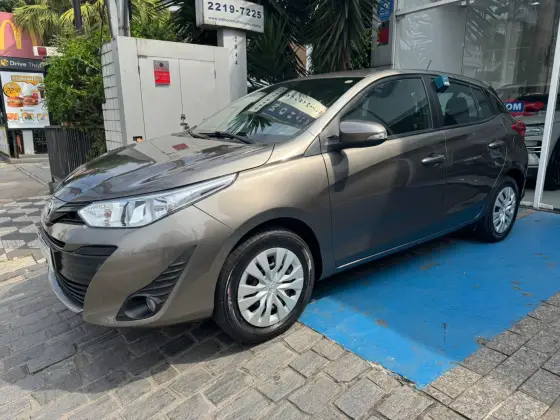 TOYOTA YARIS 1.3 16V FLEX XL MULTIDRIVE TOYOTA YARIS 1.3 16V FLEX XL MULTIDRIVE