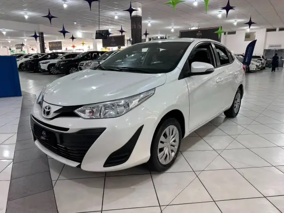 TOYOTA YARIS 1.5 16V FLEX SEDAN XL LIVE MULTIDRIVE TOYOTA YARIS 1.5 16V FLEX SEDAN XL LIVE MULTIDRIVE