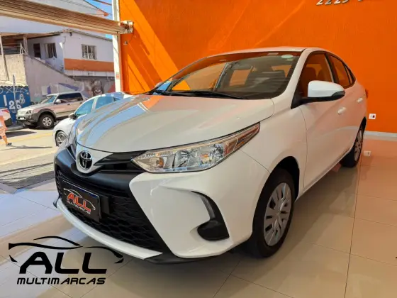 TOYOTA YARIS 1.5 16V FLEX SEDAN XL LIVE MULTIDRIVE TOYOTA YARIS 1.5 16V FLEX SEDAN XL LIVE MULTIDRIVE