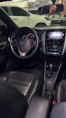 TOYOTA-YARIS-2021