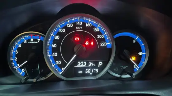 TOYOTA-YARIS-2021
