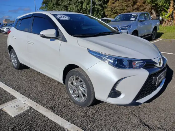 TOYOTA YARIS 1.5 16V FLEX XS MULTIDRIVE TOYOTA YARIS 1.5 16V FLEX XS MULTIDRIVE