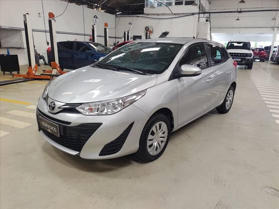 TOYOTA YARIS 1.3 16V FLEX XL LIVE MULTIDRIVE
