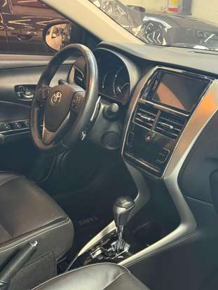 TOYOTA-YARIS-2018