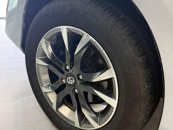 TOYOTA-YARIS-1.5 16V FLEX SEDAN XLS MULTIDRIVE TOYOTA-YARIS-2018