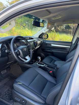 TOYOTA-HILUX-2025
