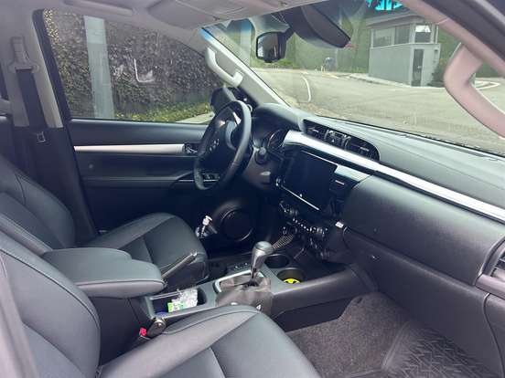TOYOTA-HILUX-2025