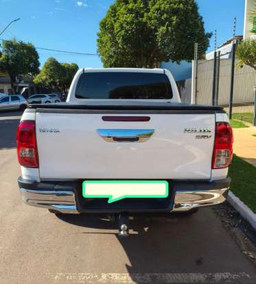 TOYOTA-HILUX-2017