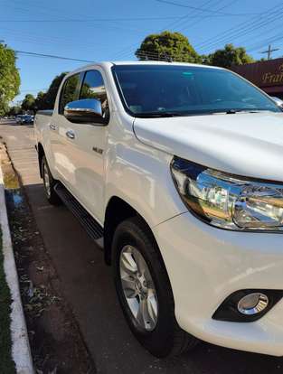 TOYOTA-HILUX-2.8 SRV 4X4 CD 16V DIESEL 4P AUTOMÁTICO TOYOTA-HILUX-2017