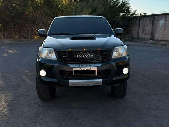 TOYOTA-HILUX-3.0 SR 4X4 CD 16V TURBO INTERCOOLER DIESEL 4P AUTOMÁTICO TOYOTA-HILUX-2012
