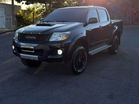 TOYOTA-HILUX-3.0 SR 4X4 CD 16V TURBO INTERCOOLER DIESEL 4P AUTOMÁTICO TOYOTA-HILUX-2012
