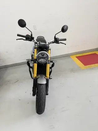 TRIUMPH SPEED 400 TRIUMPH SPEED 400