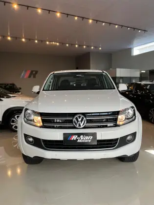 VOLKSWAGEN AMAROK 2.0 HIGHLINE 4X4 CD 16V TURBO INTERCOOLER DIESEL 4P AUTOMÁTICO VOLKSWAGEN AMAROK 2.0 HIGHLINE 4X4 CD 16V TURBO INTERCOOLER DIESEL 4P AUTOMÁTICO