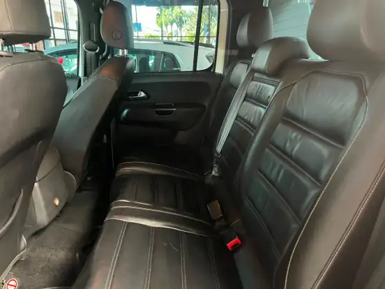 VOLKSWAGEN-AMAROK-2019