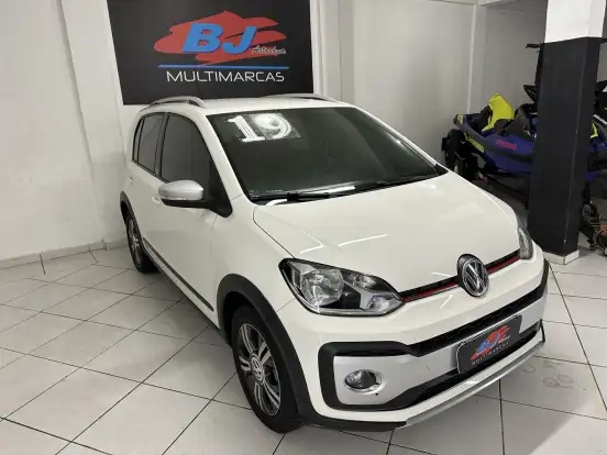 VOLKSWAGEN-CROSS UP-2018