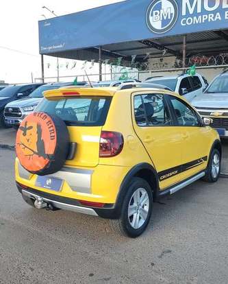 VOLKSWAGEN-CROSSFOX-2010