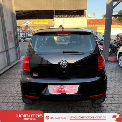 VOLKSWAGEN-FOX-2010