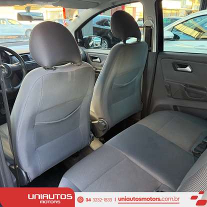 VOLKSWAGEN-FOX-1.0 MI 8V FLEX 4P MANUAL VOLKSWAGEN-FOX-2010