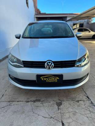 VOLKSWAGEN-GOL-2013