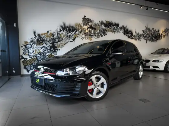 VOLKSWAGEN GOLF 2.0 TSI GTI 16V TURBO GASOLINA 4P AUTOMÁTICO VOLKSWAGEN GOLF 2.0 TSI GTI 16V TURBO GASOLINA 4P AUTOMÁTICO
