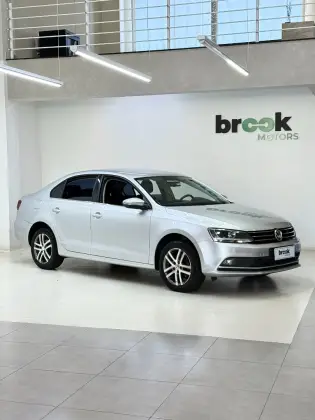 VOLKSWAGEN JETTA 1.4 16V TSI COMFORTLINE GASOLINA 4P TIPTRONIC VOLKSWAGEN JETTA 1.4 16V TSI COMFORTLINE GASOLINA 4P TIPTRONIC