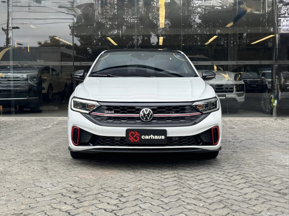Volkswagen Jetta — foto 2