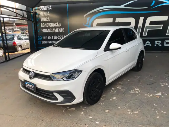 VOLKSWAGEN POLO 1.0 MPI MANUAL VOLKSWAGEN POLO 1.0 MPI MANUAL