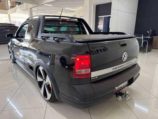 VOLKSWAGEN-SAVEIRO-2015