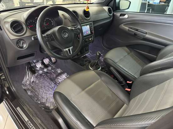 VOLKSWAGEN-SAVEIRO-2015