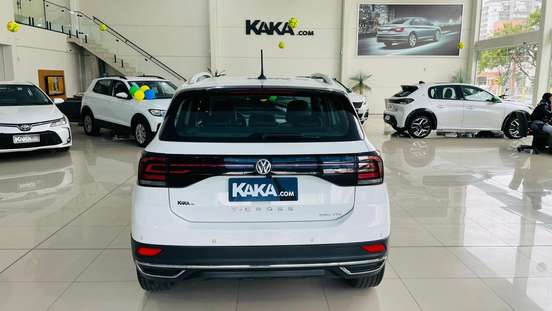 VOLKSWAGEN-T-CROSS-2021