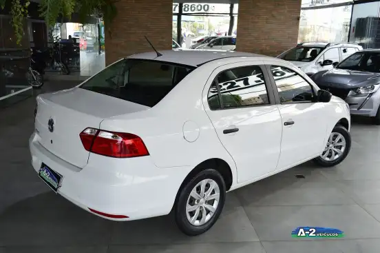 VOLKSWAGEN-VOYAGE-2022