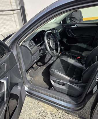 VOLKSWAGEN-TIGUAN-2019