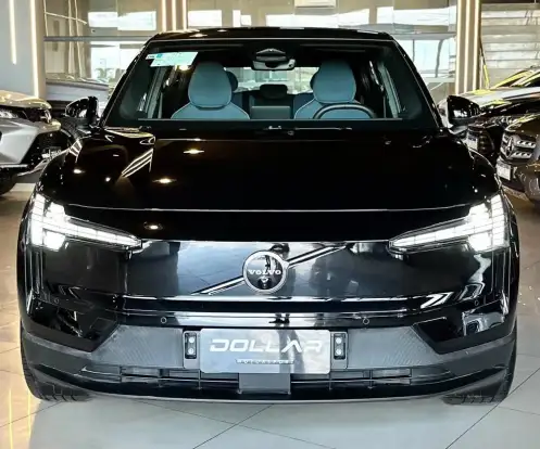 VOLVO-EX30-2024