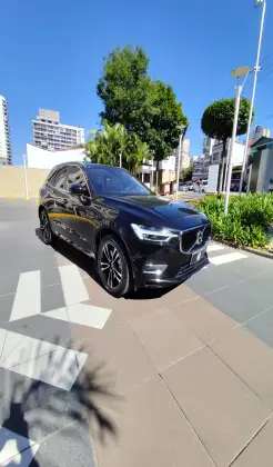 VOLVO XC60 2.0 T8 HYBRID MOMENTUM AWD GEARTRONIC VOLVO XC60 2.0 T8 HYBRID MOMENTUM AWD GEARTRONIC