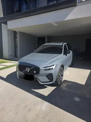 VOLVO-XC60-2024