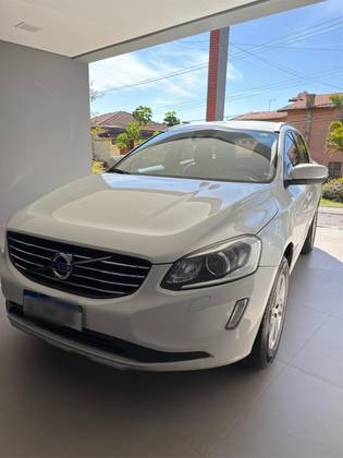VOLVO XC60 2.0 T5 KINETIC GASOLINA 4P AUTOMÁTICO