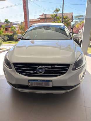 VOLVO-XC60-2016