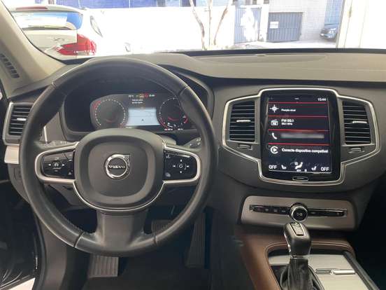 VOLVO-XC90-2.0 D5 DIESEL MOMENTUM AWD GEARTRONIC VOLVO-XC90-2019