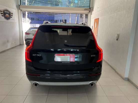 VOLVO-XC90-2.0 D5 DIESEL MOMENTUM AWD GEARTRONIC VOLVO-XC90-2019