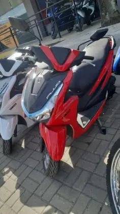 YAMAHA FLUO 125 HYBRID CONNECTED ABS YAMAHA FLUO 125 HYBRID CONNECTED ABS