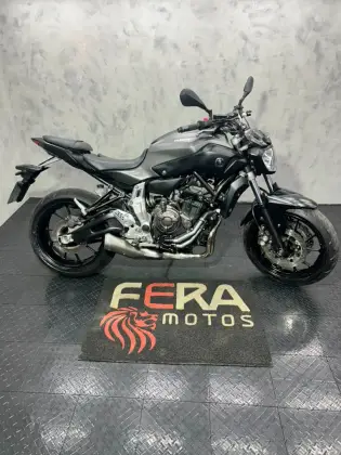 YAMAHA MT-07 